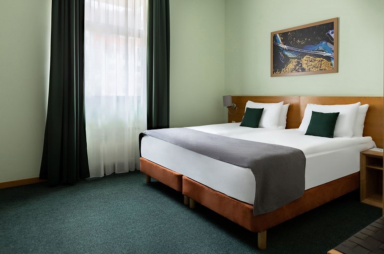 Стандарт с видом на реку