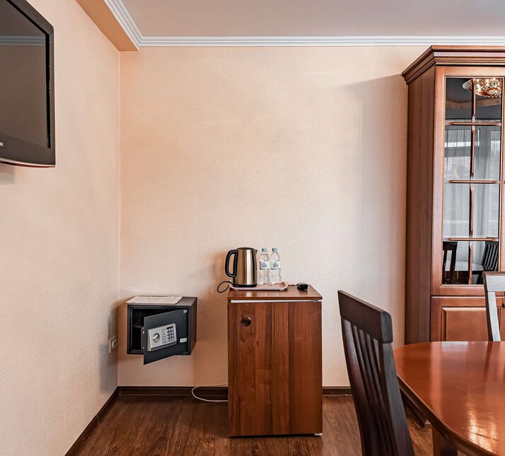 2-местный 3-комн. люкс