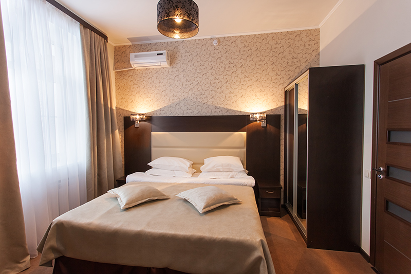 2-мест. 2-комн. СЮИТ ПК, площадь номера 54 м2, питание Люкс