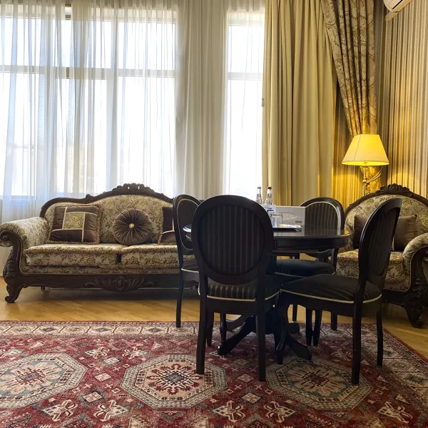 Посольский люкс