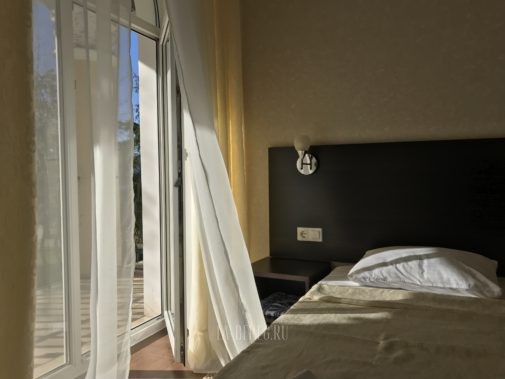 2-х местный 1-но комнатный, вид на горы, с балконом