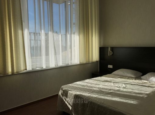 2-х местный 1-но комнатный, вид на горы, без балкона