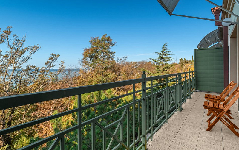 Полулюкс Двухкомнатный двухместный DBL/TWIN