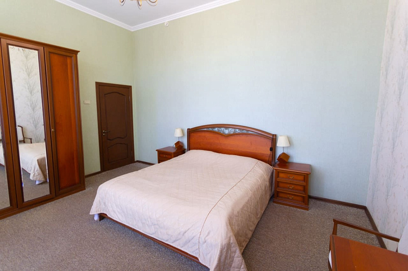 2-местный 2-комнатный полулюкс