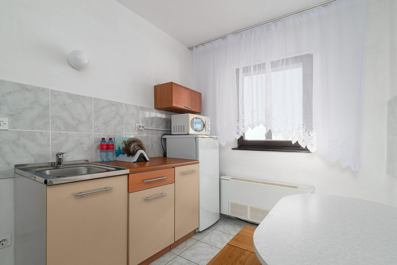 Люкс Двухкомнатный двухместный DBL с Кухней