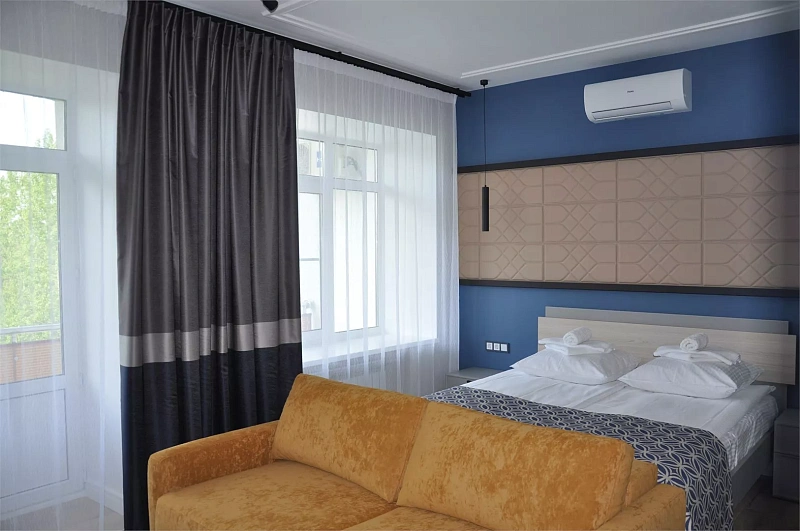 "Джуниор Сюит" (окна на сторону Волги)