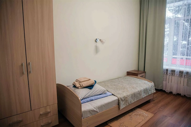 Стандарт 1-местный (окна на сторону Волги)