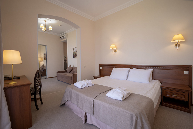 2-местный 2-комнатный  Джуниор Сюит Комфорт