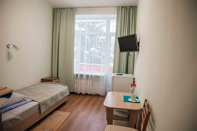 Стандарт 1-местный (окна на сторону Волги)