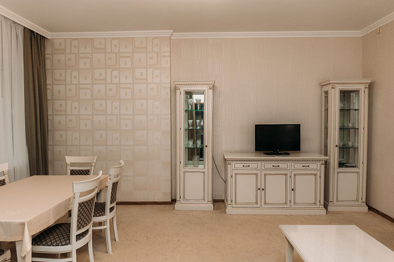 2-местный 2-комнатный люкс