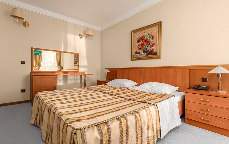 Полулюкс Двухкомнатный двухместный DBL/TWIN