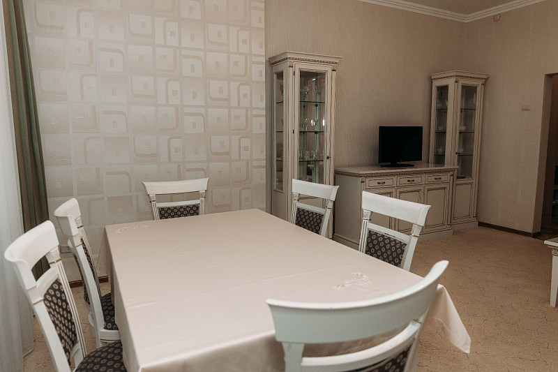 2-местный 2-комнатный люкс